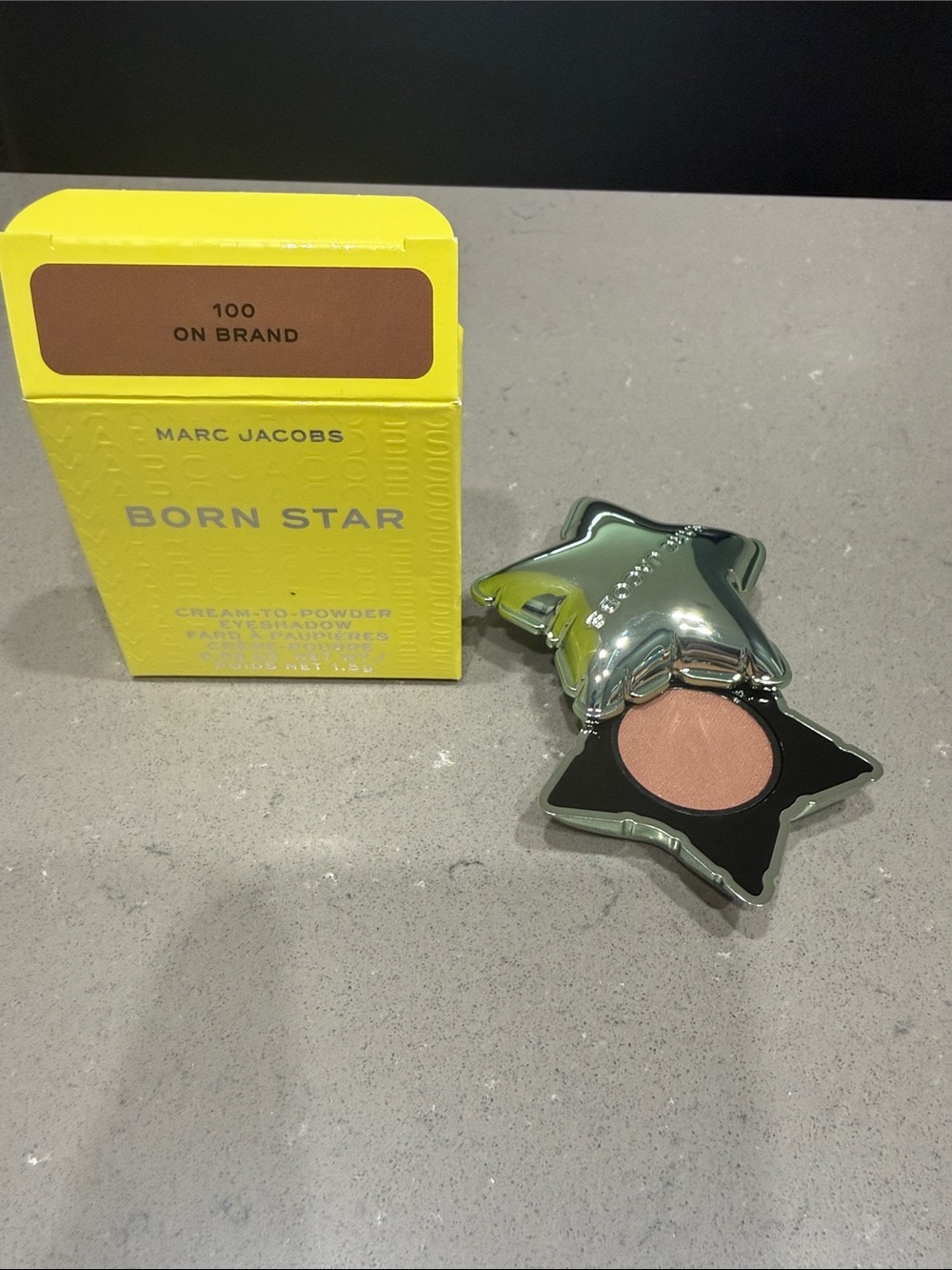 Marc Jacobs Born Star Eyeshadow - 100 On Brand, New